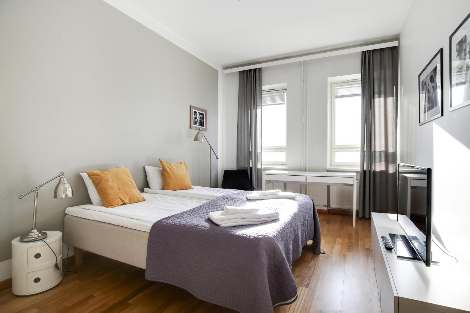Kotimaailma Apartments Kamppi - 2Br In The City Center With Code Lock Helsingfors Eksteriør bilde